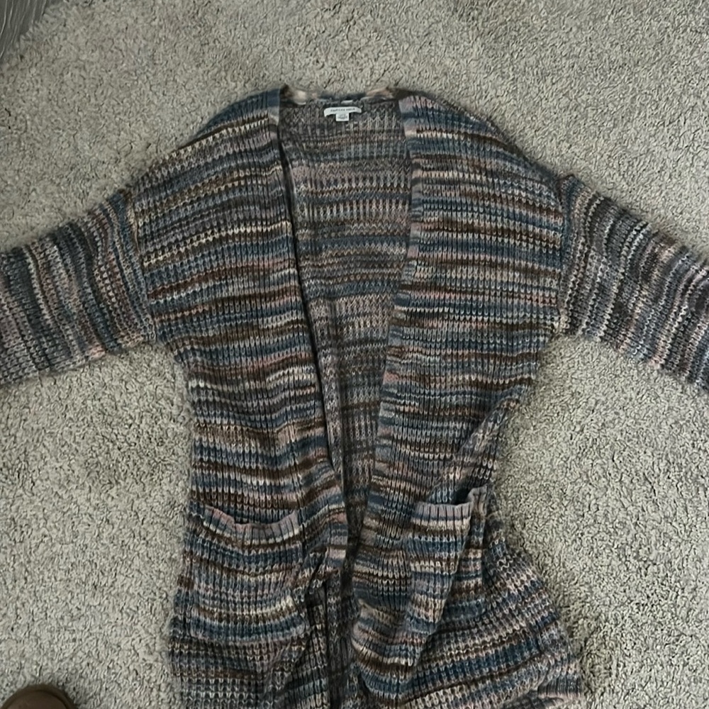 American Eagle 
Lightweight long cardigan/car duster